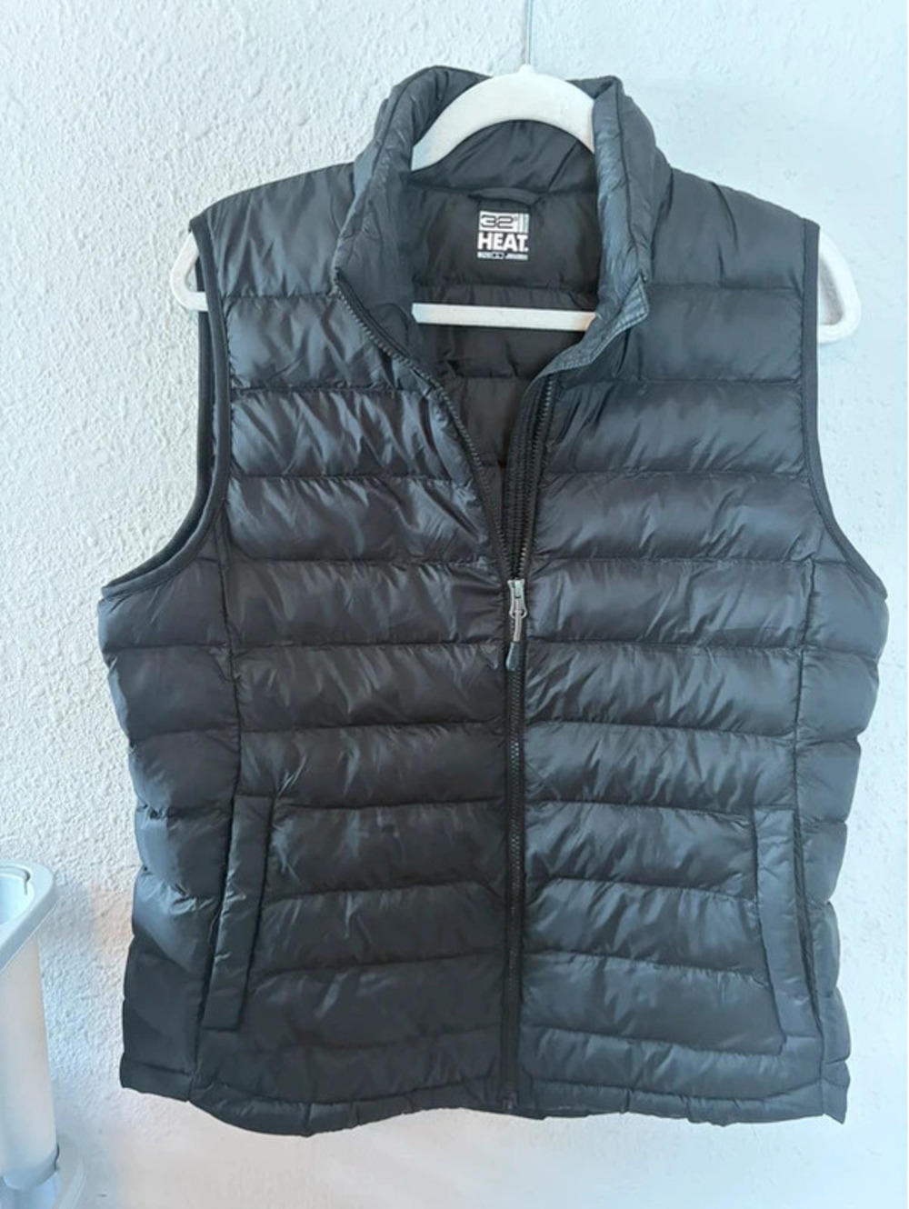 32 degrees heat black puffer vest L women's